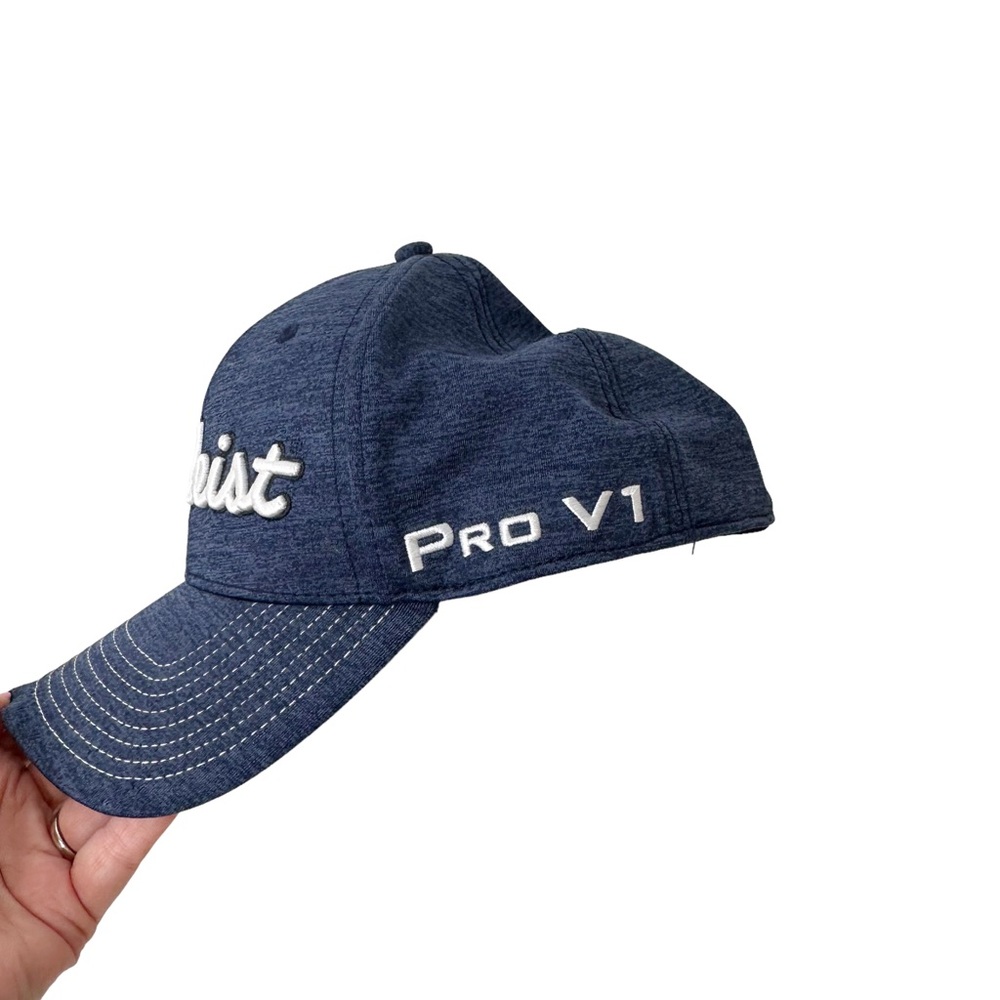 Titleist Pro V1 Golf Hat Distressed L/XL - Picture 2 of 4